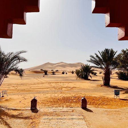 Hotel Camping Les Roses Des Dunes & Piscine Merzouga Eksteriør bilde