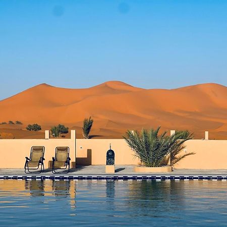 Hotel Camping Les Roses Des Dunes & Piscine Merzouga Eksteriør bilde