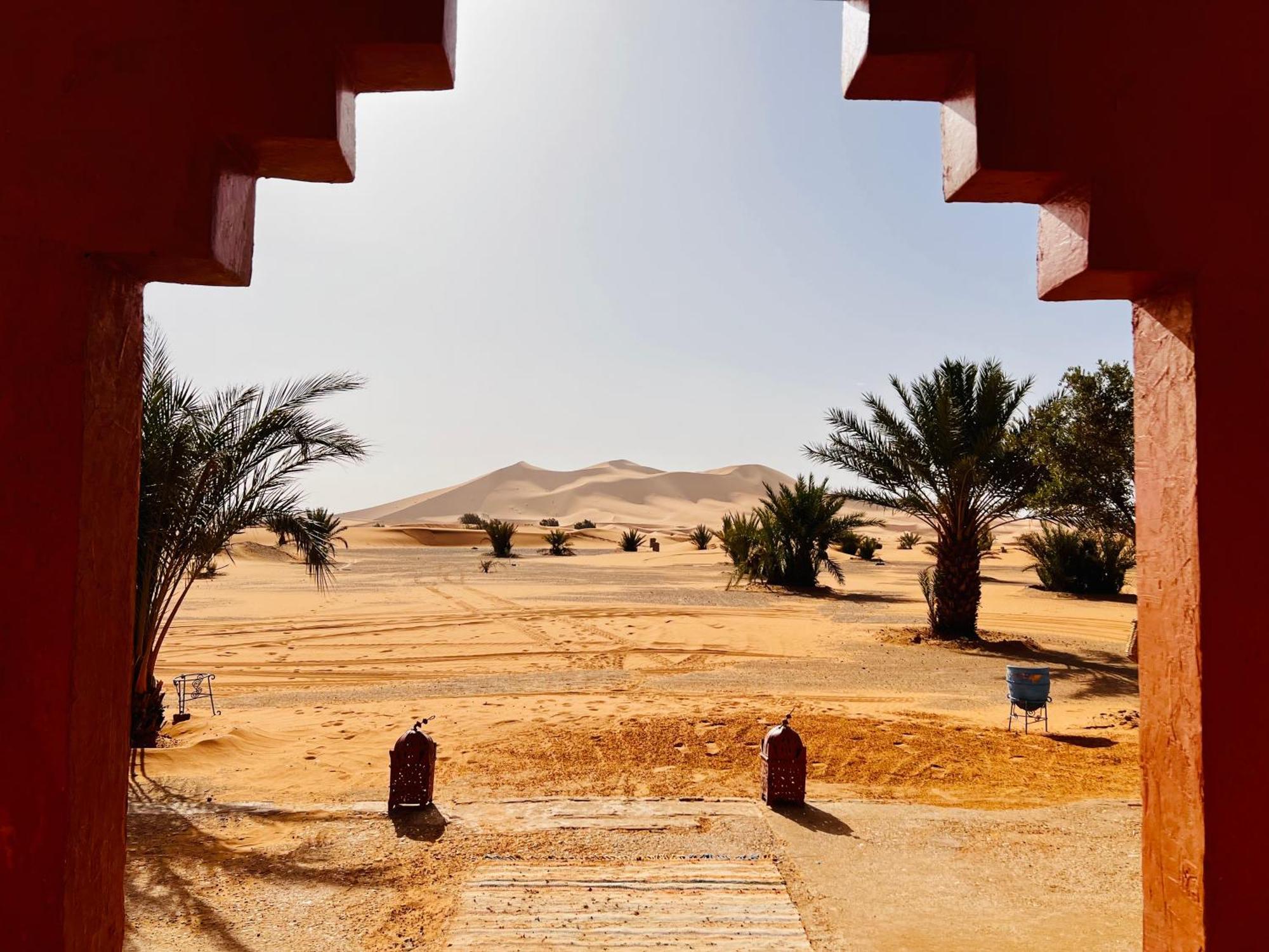 Hotel Camping Les Roses Des Dunes & Piscine Merzouga Eksteriør bilde
