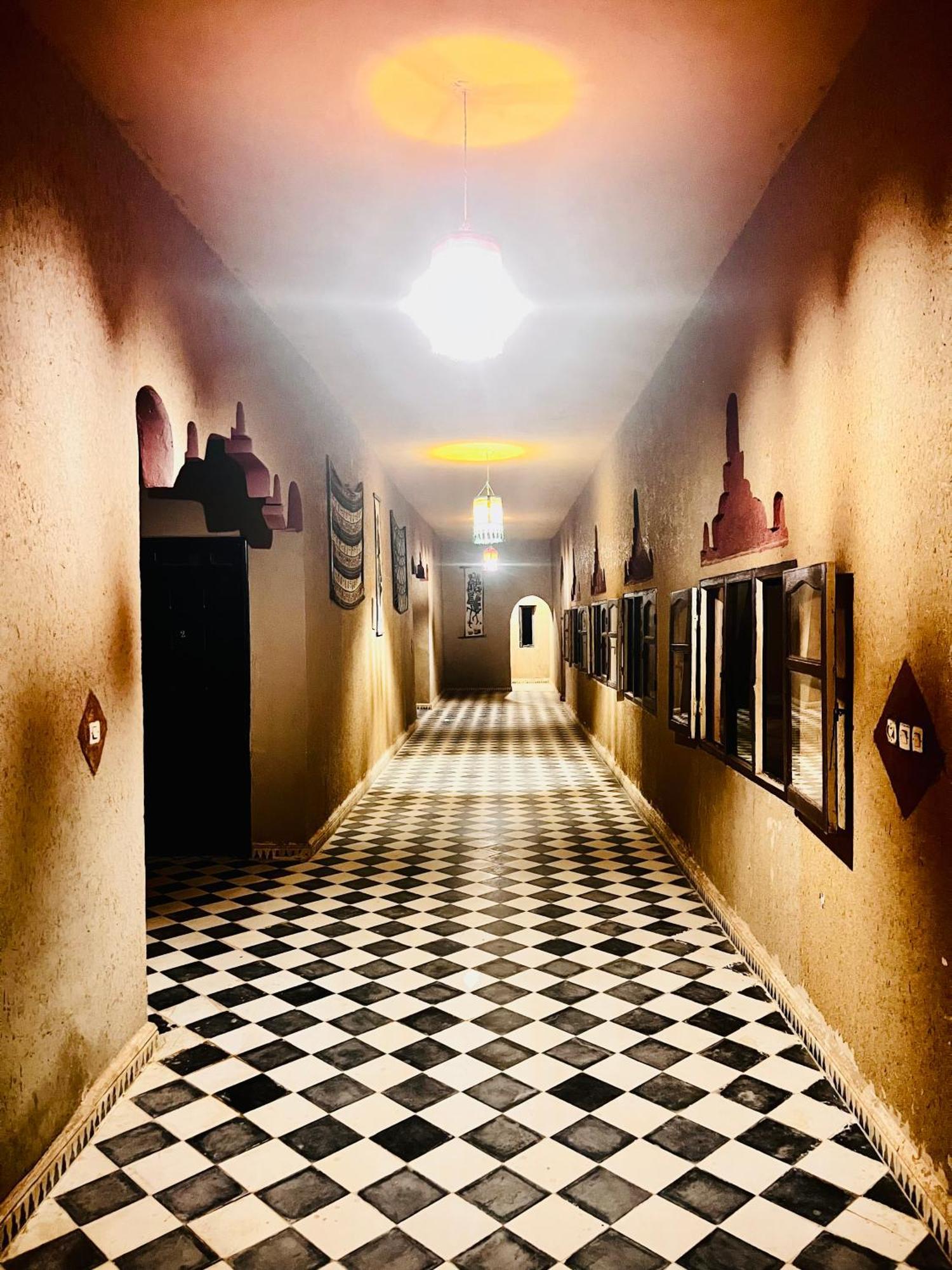 Hotel Camping Les Roses Des Dunes & Piscine Merzouga Eksteriør bilde