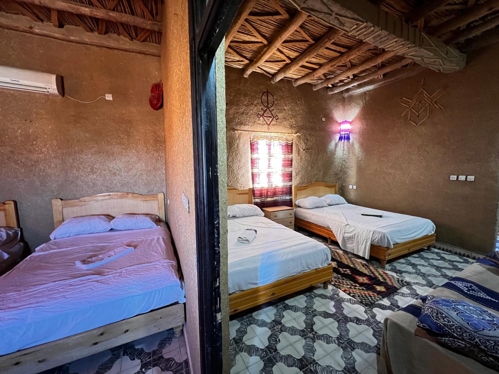 Hotel Camping Les Roses Des Dunes & Piscine Merzouga Eksteriør bilde