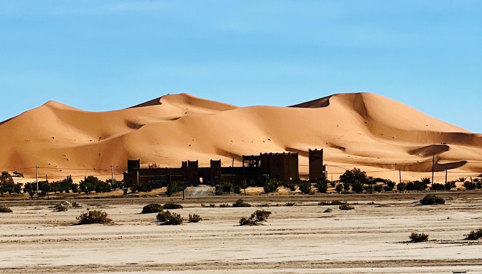 Hotel Camping Les Roses Des Dunes & Piscine Merzouga Eksteriør bilde