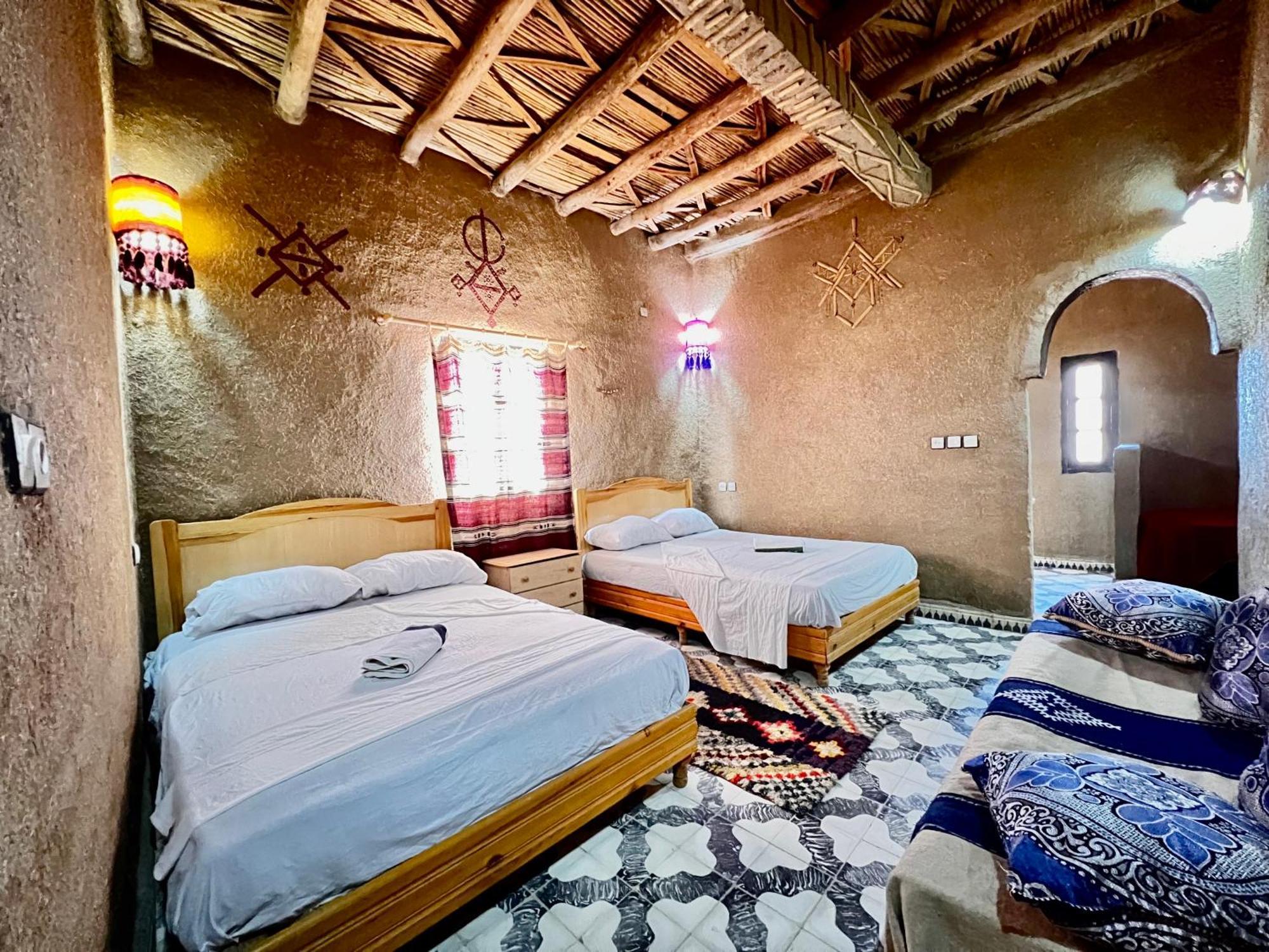 Hotel Camping Les Roses Des Dunes & Piscine Merzouga Eksteriør bilde